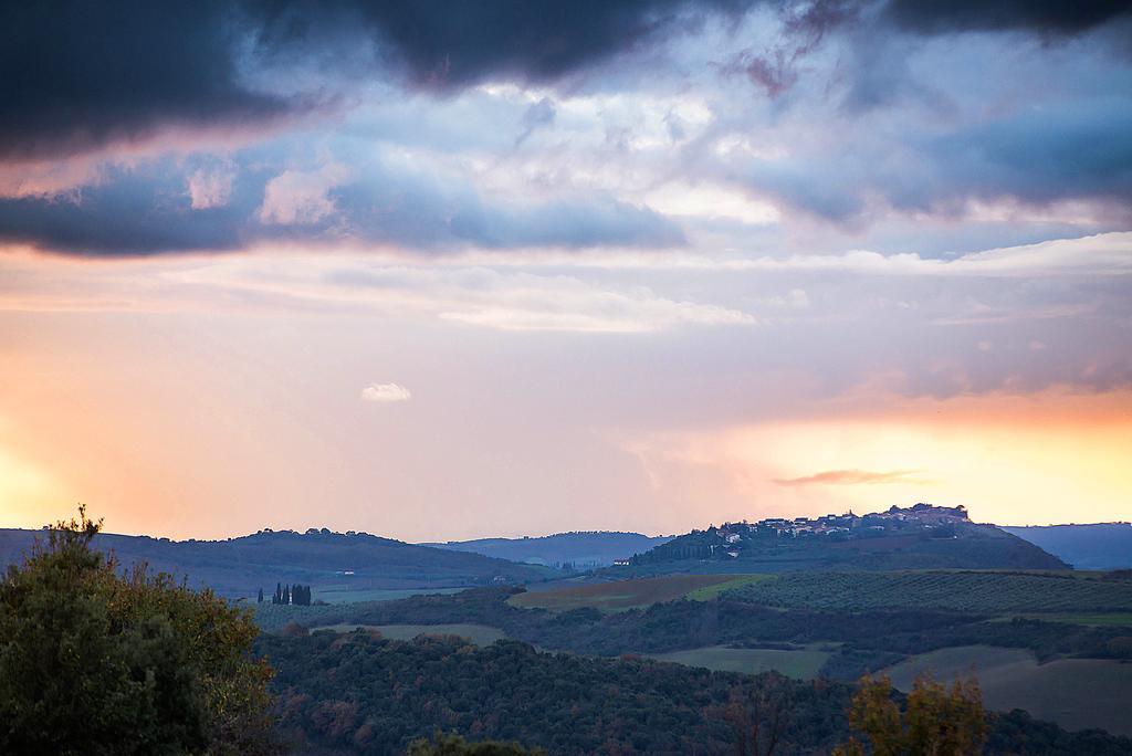 Agriturismo Grossola Castiglione dʼOrcia Екстериор снимка