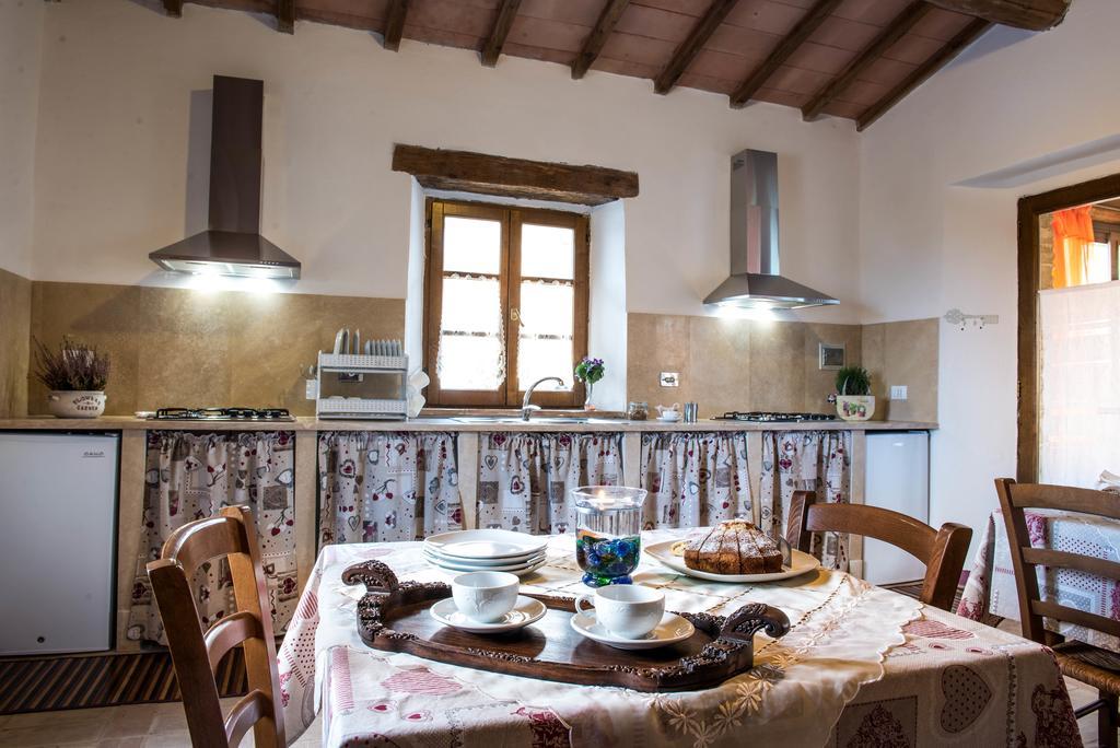 Agriturismo Grossola Castiglione dʼOrcia Екстериор снимка