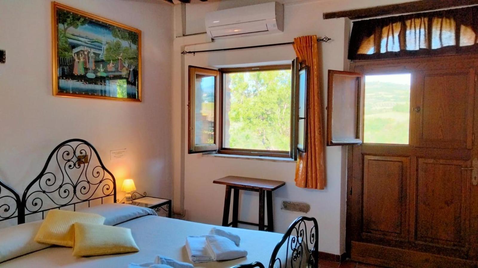 Agriturismo Grossola Castiglione dʼOrcia Екстериор снимка